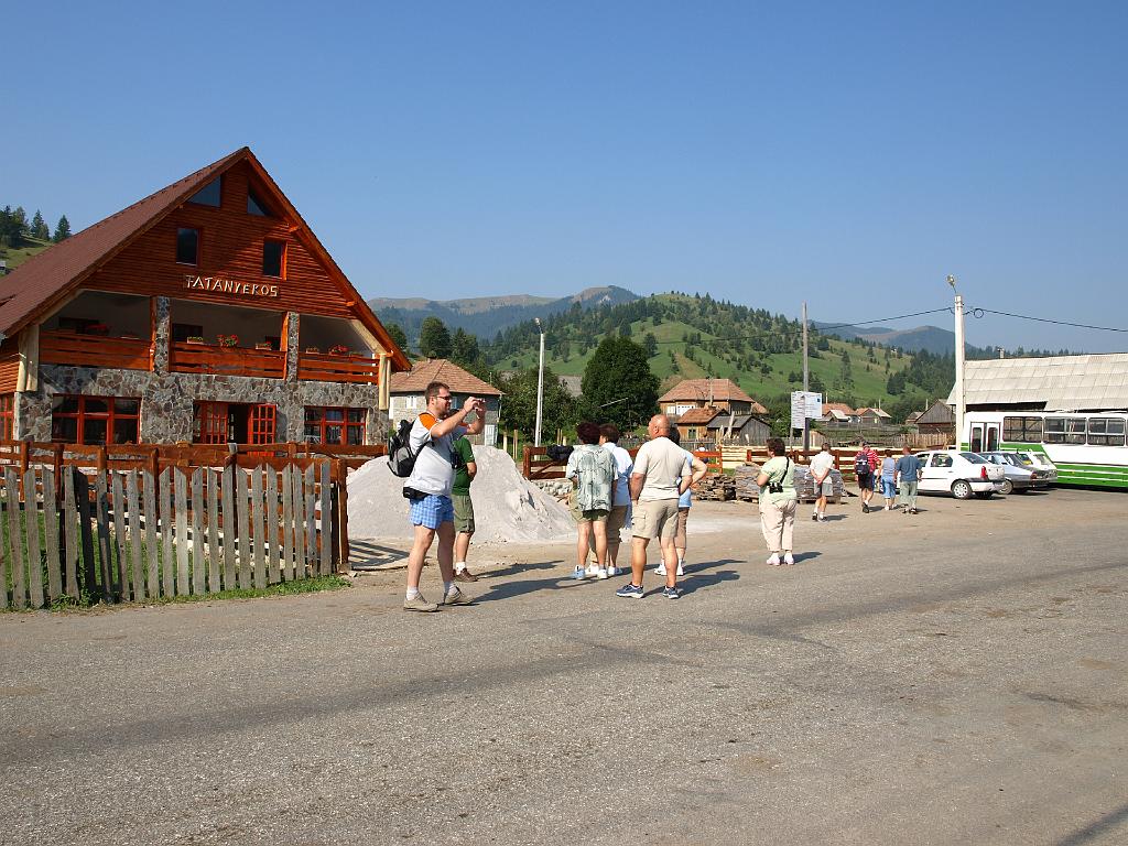 Erdély_2008_117.jpg - irány a kopasz fenyő!