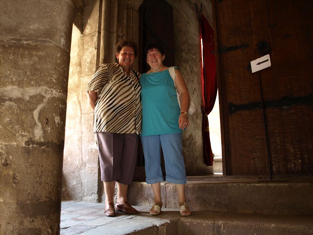 Erdély_2008_21.jpg - lányok a várban.