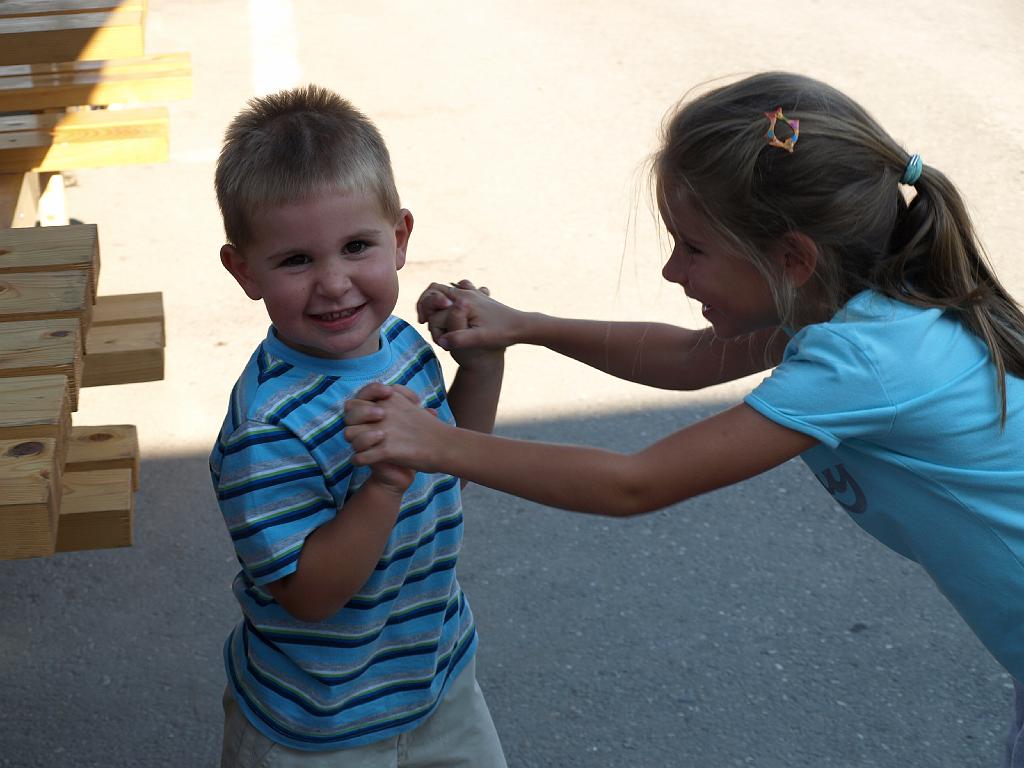 Erdély_2008_38.jpg - a gyerekek is sportolnak.