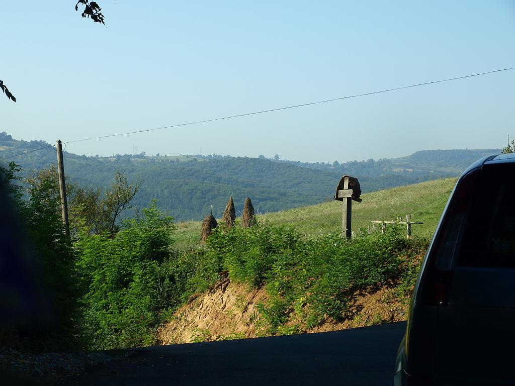 Erdély_2008_72.jpg - a panzió környéke reggeli után.