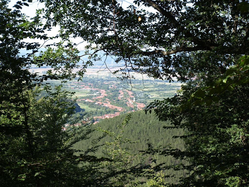 p7240828.jpg - Várasfenes a hegyről.