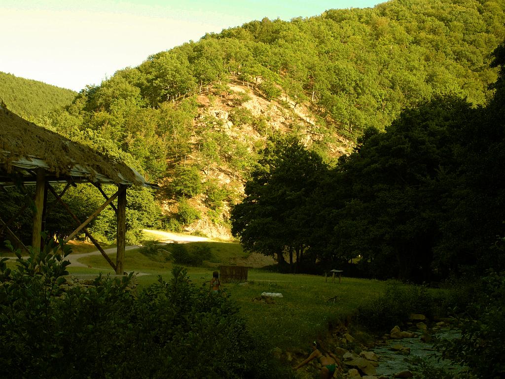 p7240873.jpg - még egyszer visszatekintettünk a heves ostrom színhelyére.