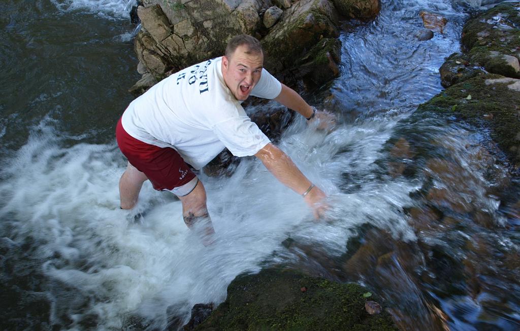 p7240890.jpg - Eriket majdnem elragadta a megvadult áradat!