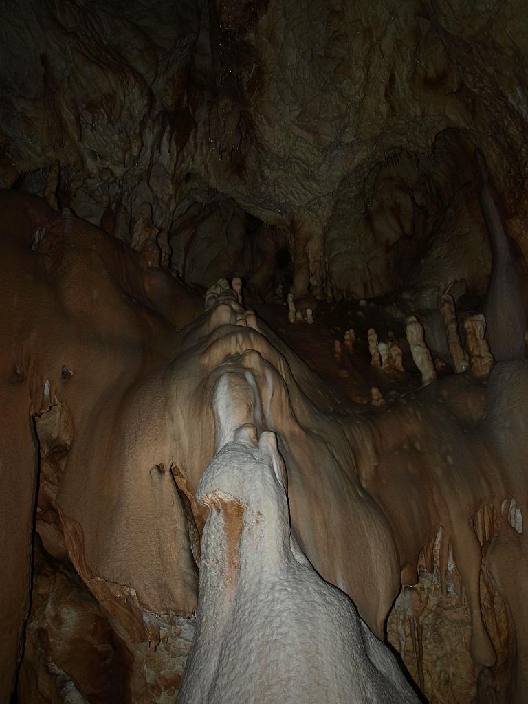 p7261272.jpg - cseppkövek a barlangban.