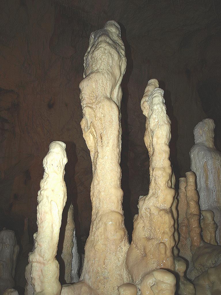 p7261354.jpg - cseppkövek a barlangban.