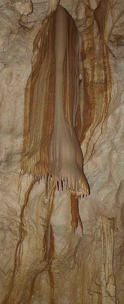p7261361.jpg - cseppkövek a barlangban.